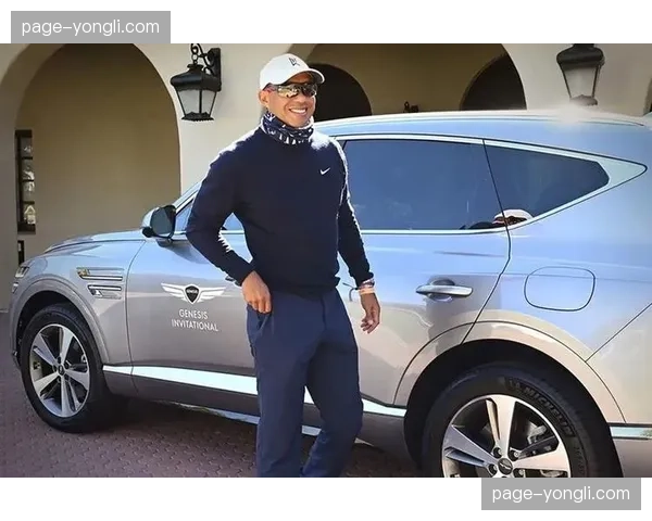 泰格·伍兹在捷尼赛思邀请赛现场凝视球场,思考美巡赛赛程改革 泰格·伍兹在捷尼赛思邀请赛现场凝视球场,思考美巡赛赛程改革