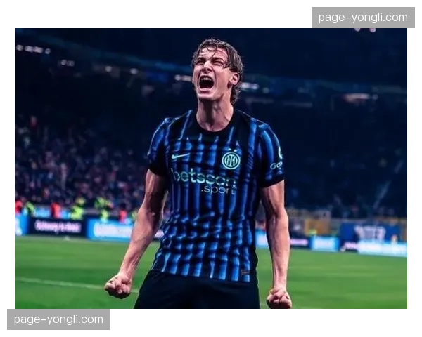 斯基拉：巴黎圣日耳曼考察奥林匹亚科斯19岁中场穆扎基蒂斯